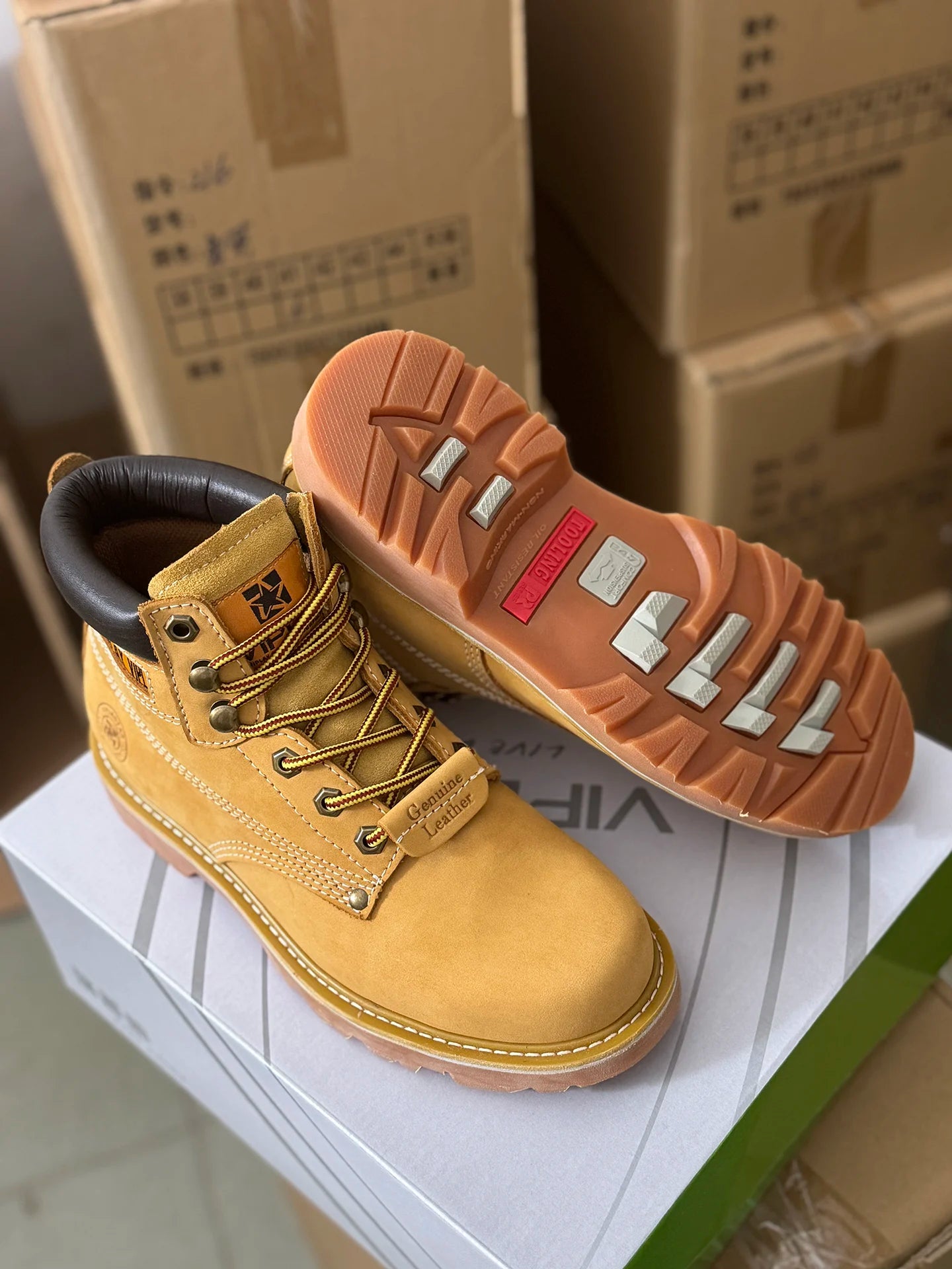 Men's Waterproof Hiking & Work Boots – Durable Outdoor Leather Safety Boots