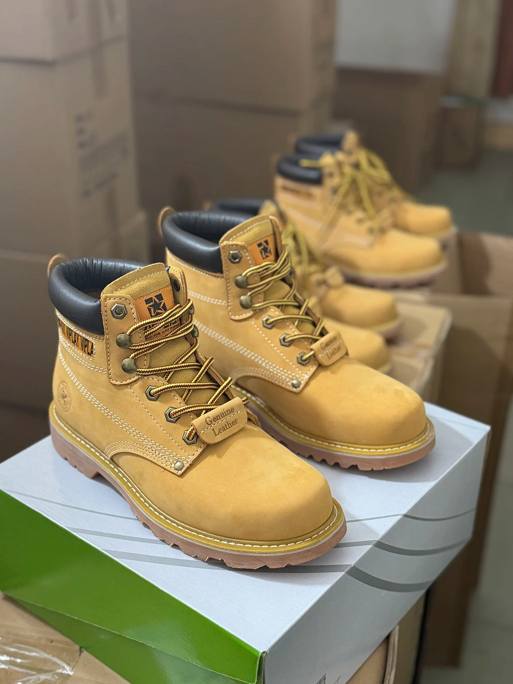Men's Waterproof Hiking & Work Boots – Durable Outdoor Leather Safety Boots